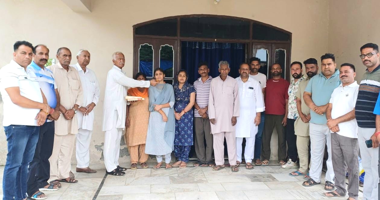 पिपलीवाल की नंदिनी ने 12वीं कक्षा में नॉन मेडिकल में 91% अंक हासिल कर क्षेत्र का नाम रोशन किया।